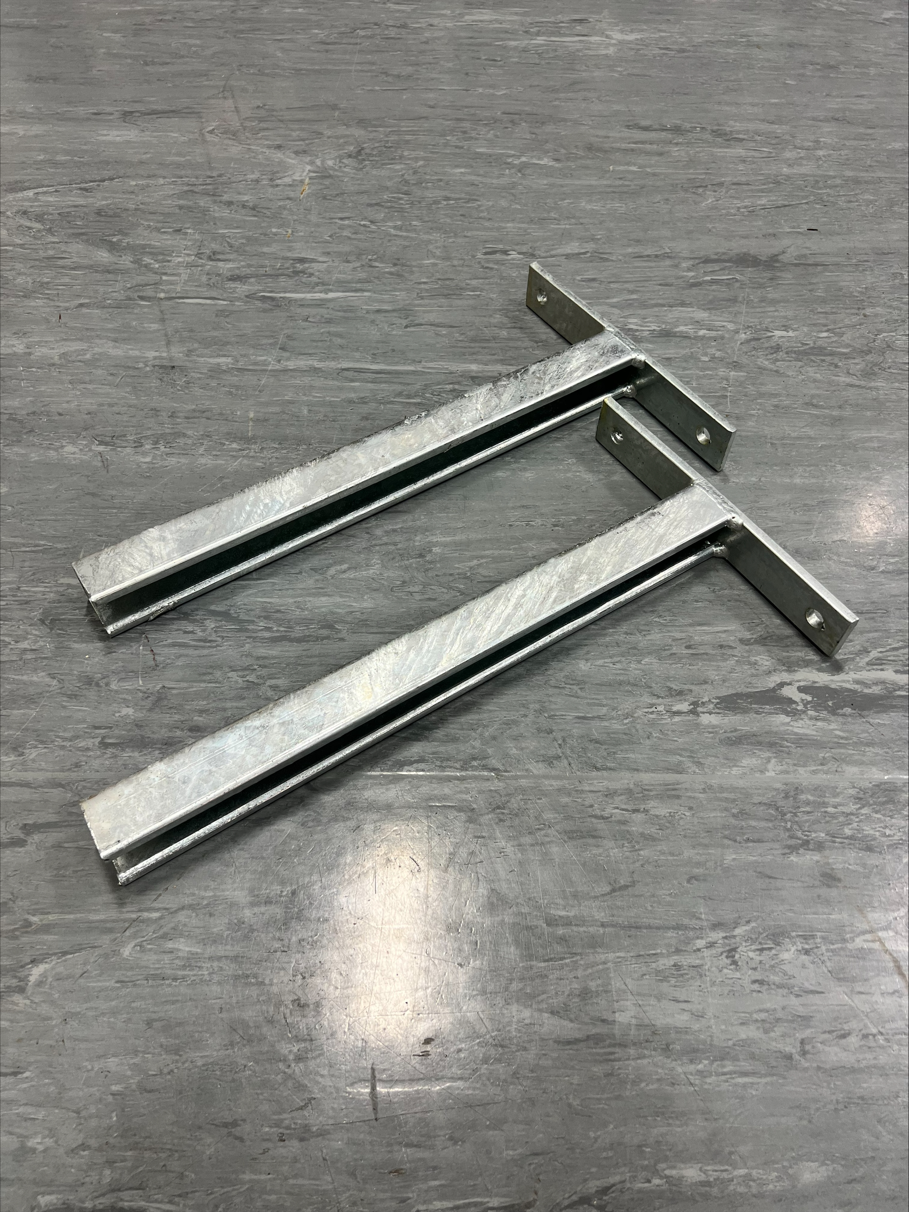 MED DUTY CANTILEVER BRACKET X2